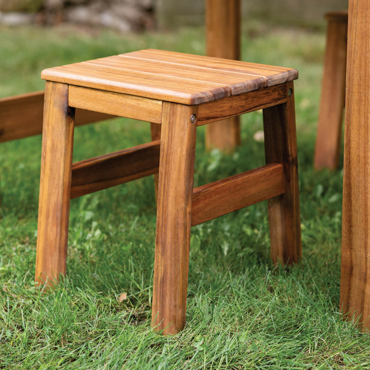 G52011 Acadia Outdoor Art Activity Table Env 3964