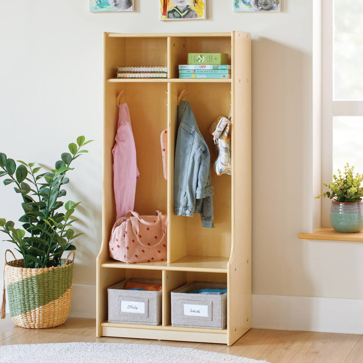 G80415 EdQ 2-Section Locker with Bench Natural Env 1465 Main | Natural
