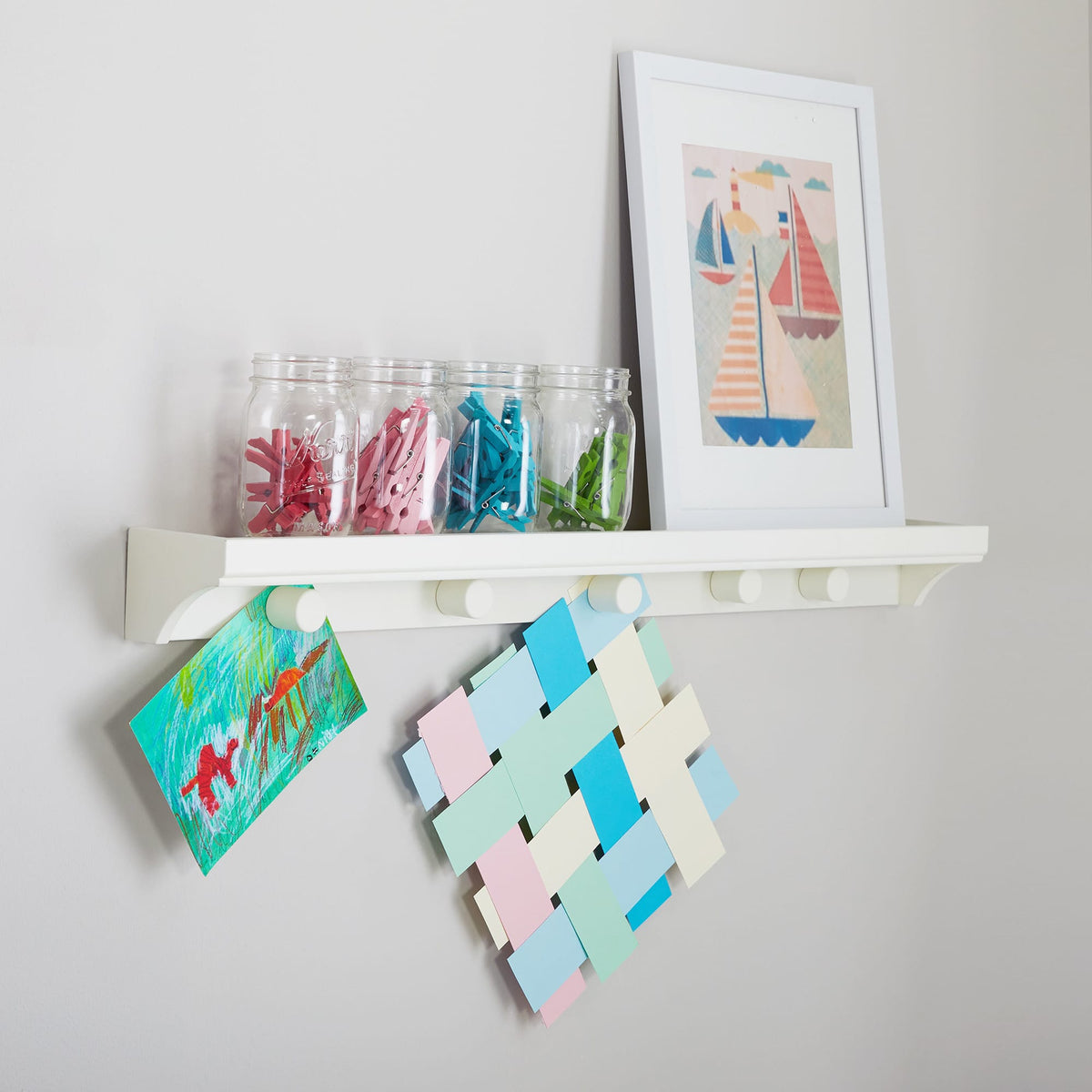 G77114 Martha Stewart Crafting Kids Art Display White Env 1 | Linen White