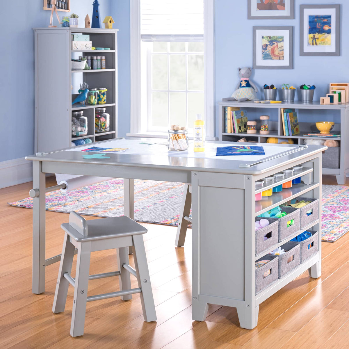 G76909 MSGray Art Table Env | Gray